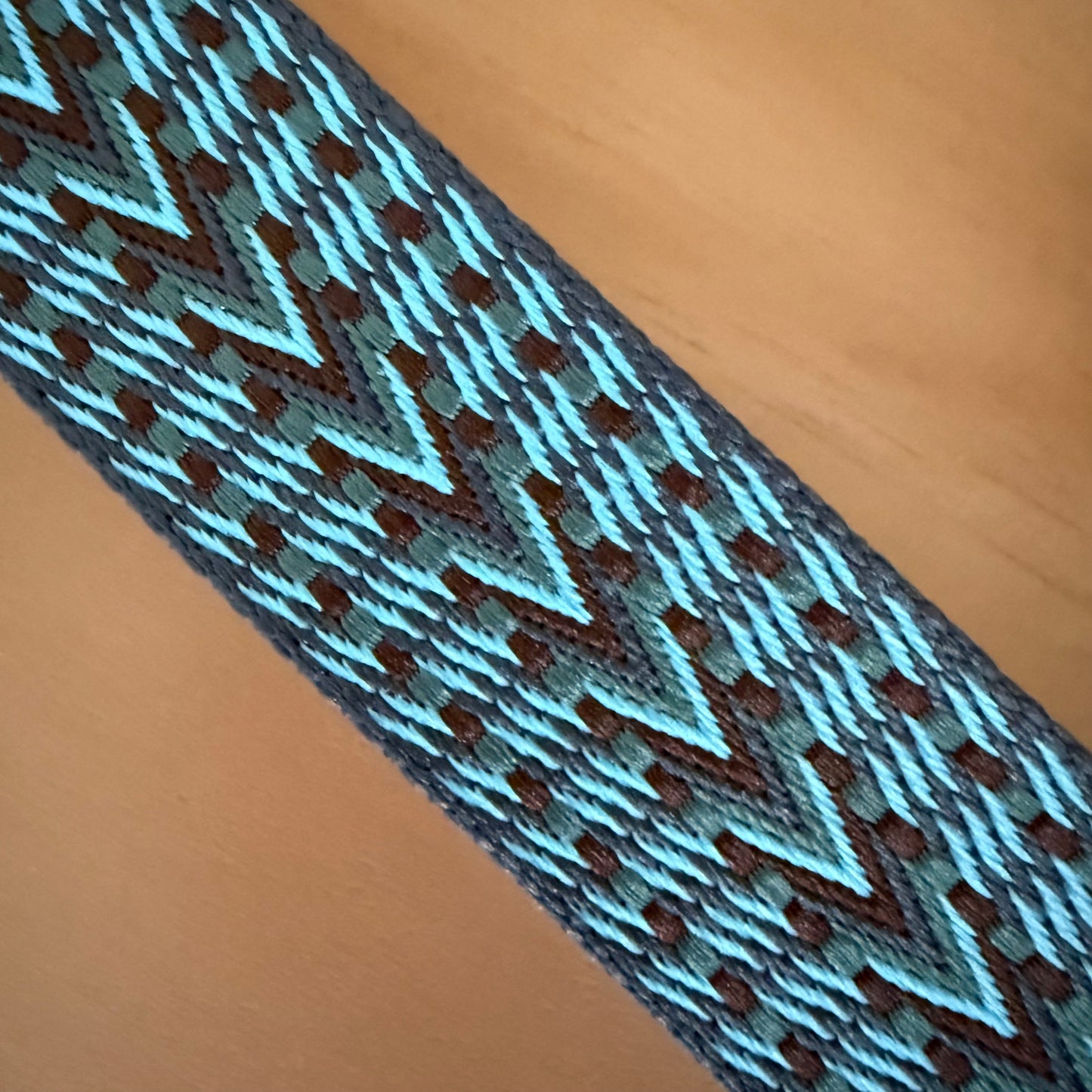 Valley Avenue Crossbody Strap